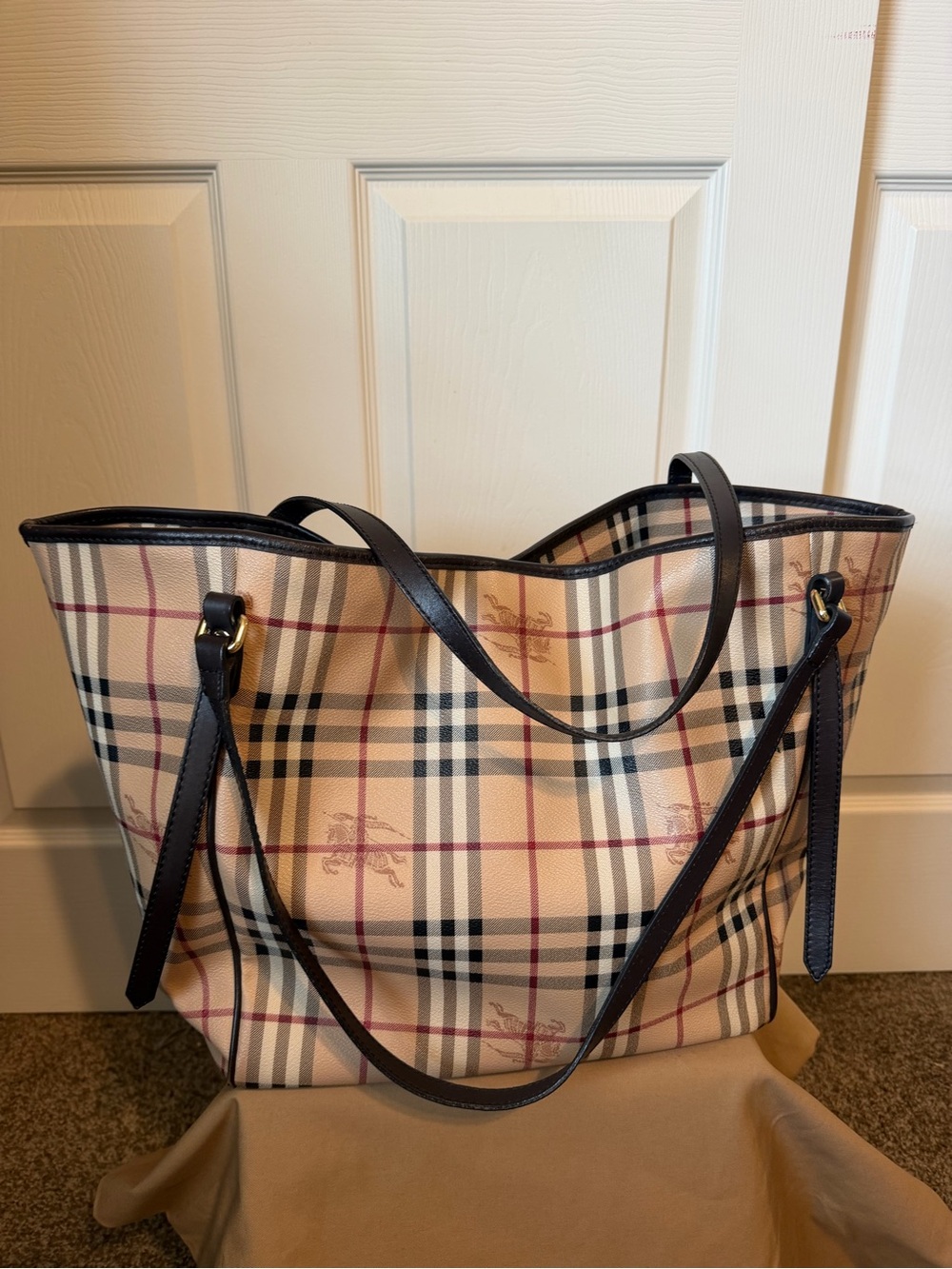 Burberry Canterbury large Beige Plaid Tote with Brown Trim